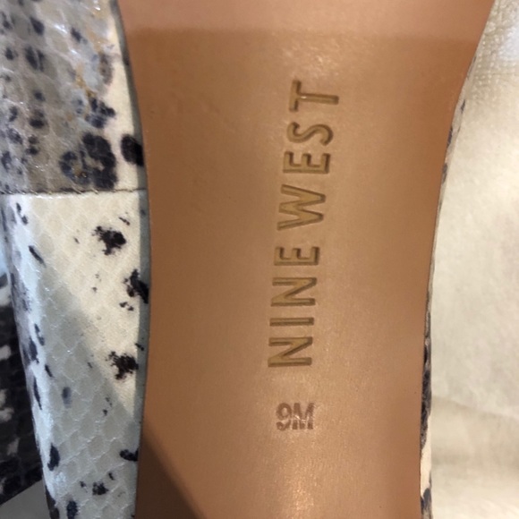 SOLD!! Nine West Snake Print Peep Toe Pumps - Picture 6 of 8